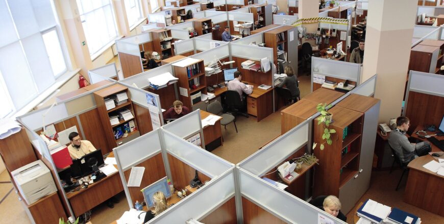 office-95311_1920
